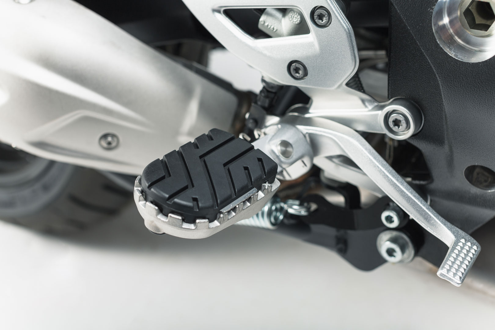 Ion Footrest Bmw S1000Xr / F750/850Gs