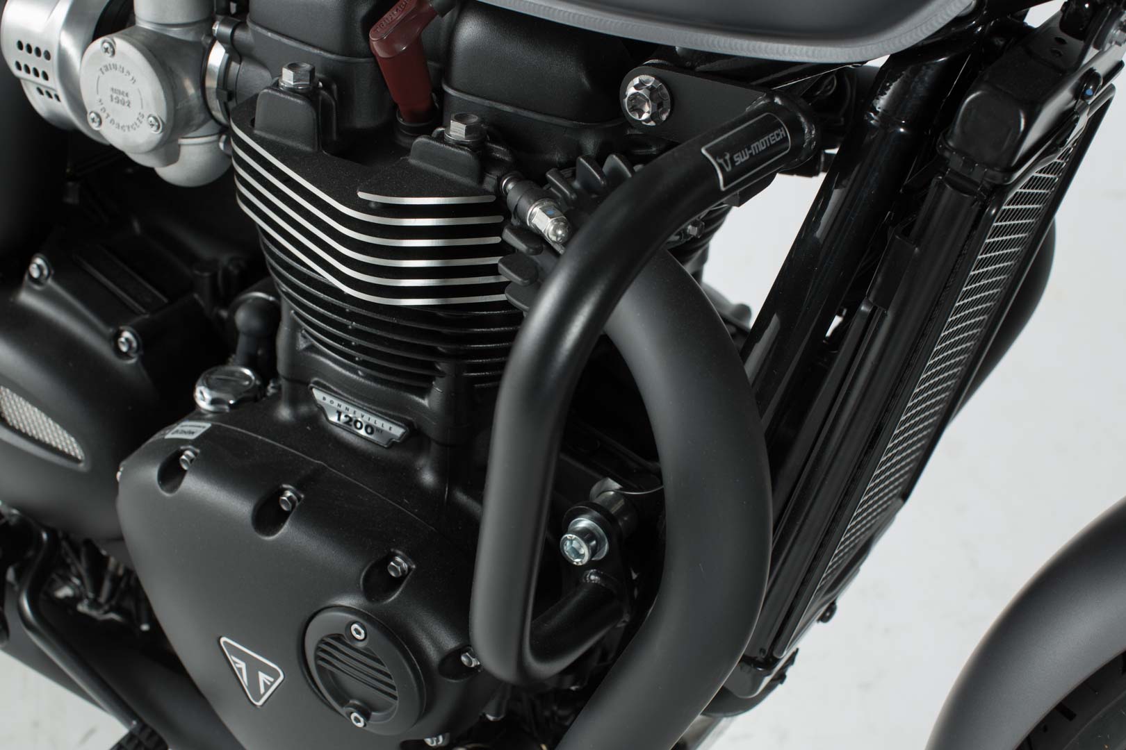 Crashbar Triumph Bonneville T100 (16-24)