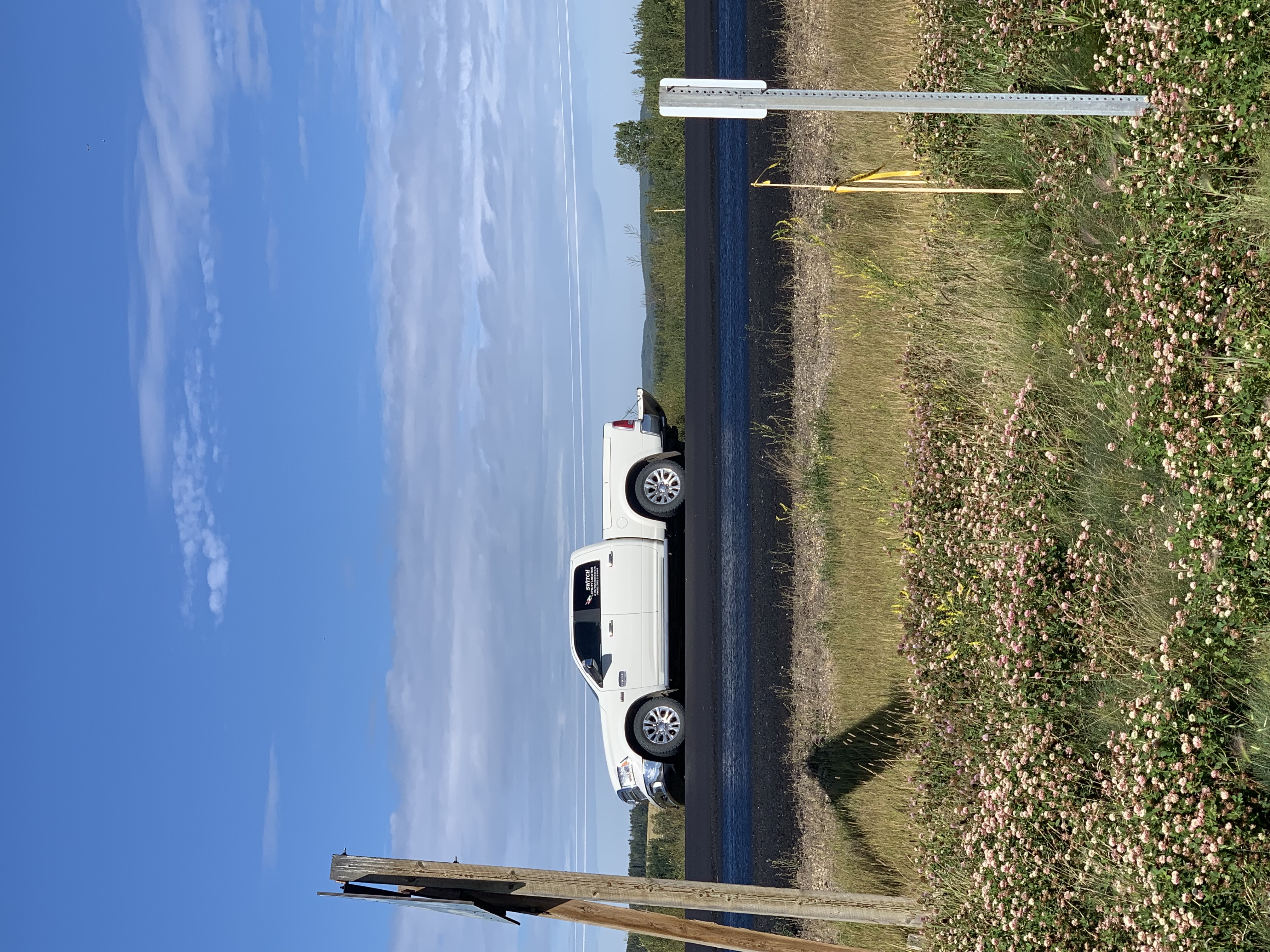 Switch Utility Location vehicle on site